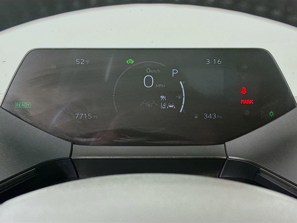 Used 2024 Toyota Prius XLE AWD/4WD image 14