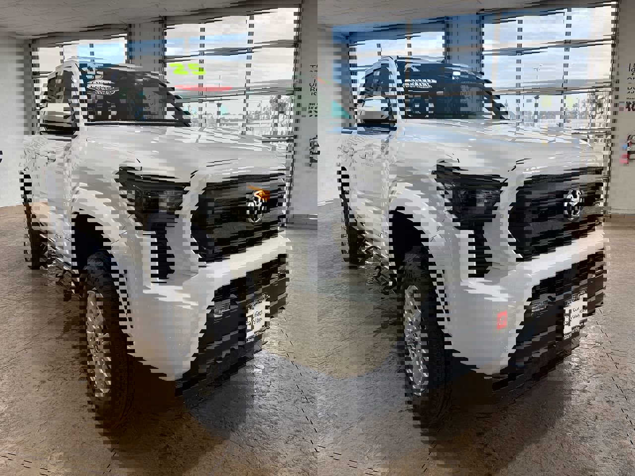 Certified 2025 Toyota Tacoma SR5 image 4