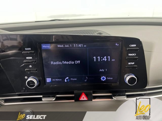 Used 2022 Hyundai Elantra SEL w/ Convenience + Premium Package FWD image 24