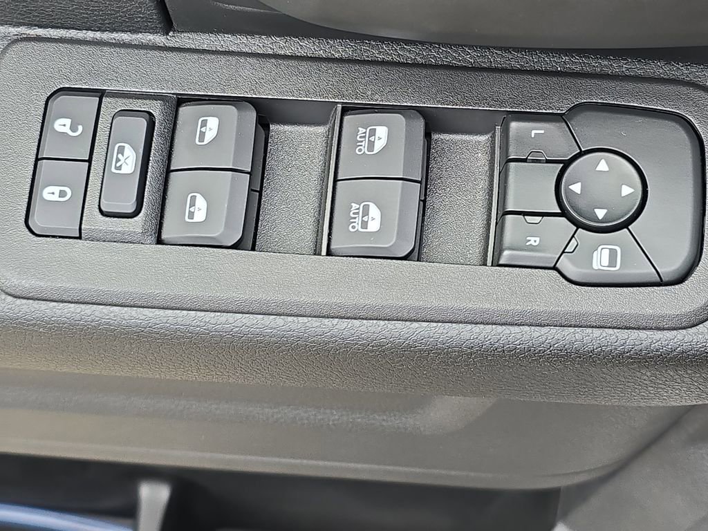 New 2026 RAM 3500 Tradesman w/ Chrome Appearance Group AWD/4WD image 27