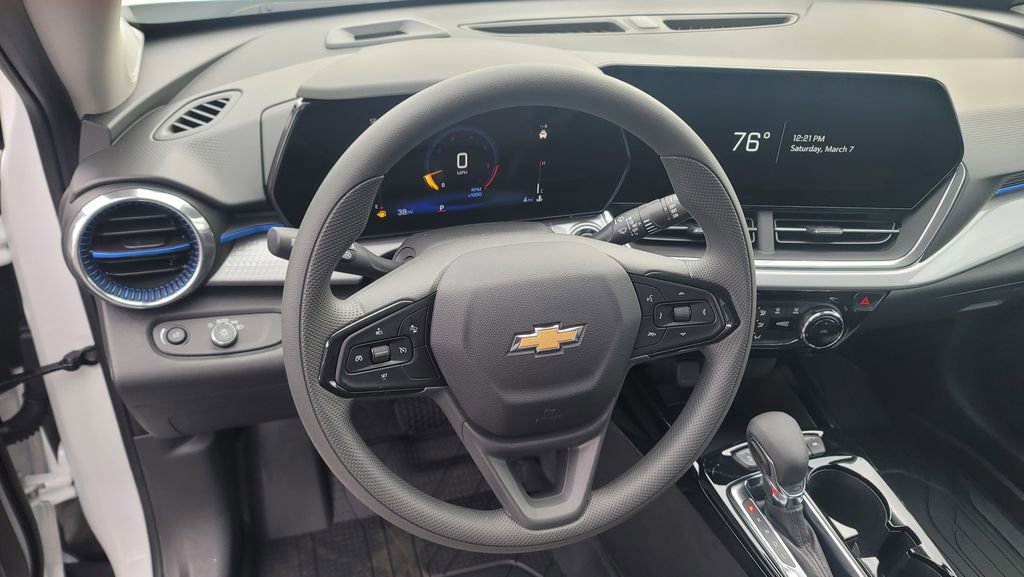 New 2026 Chevrolet Trax LT image 20