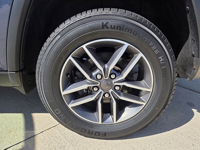 Used 2021 Jeep Grand Cherokee Limited w/ Sun & Sound Group AWD/4WD image 13