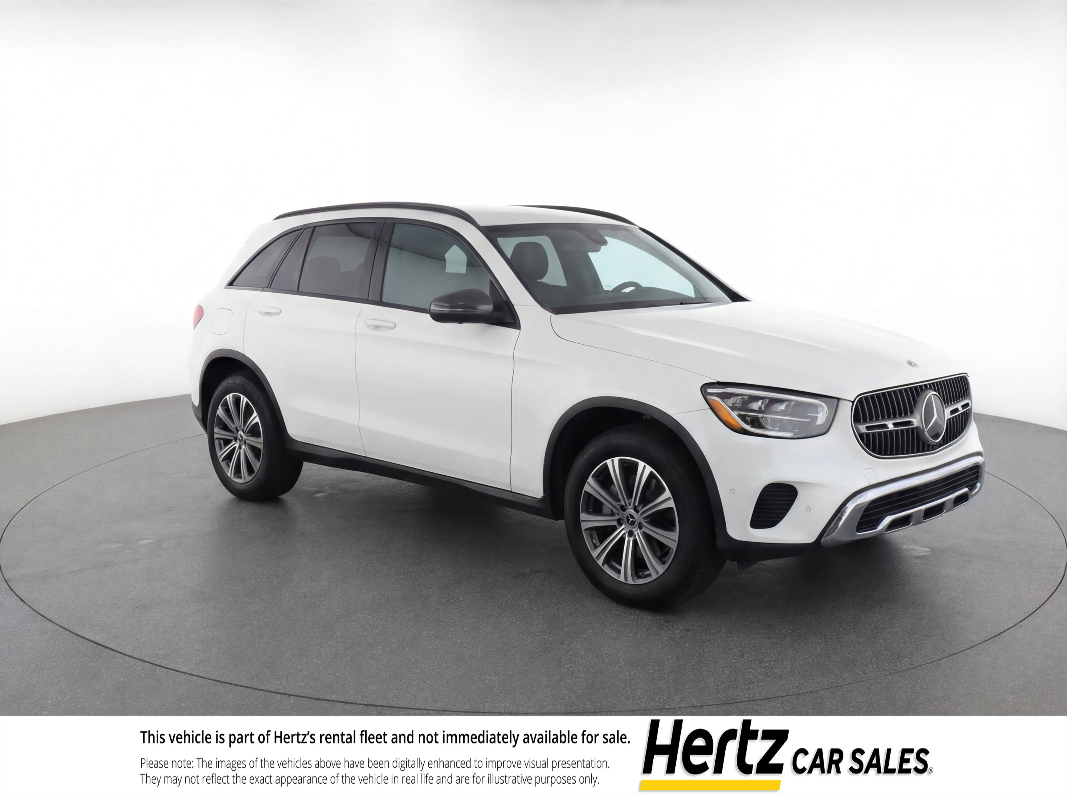 Used 2024 Mercedes-Benz GLC 300 4MATIC image 1