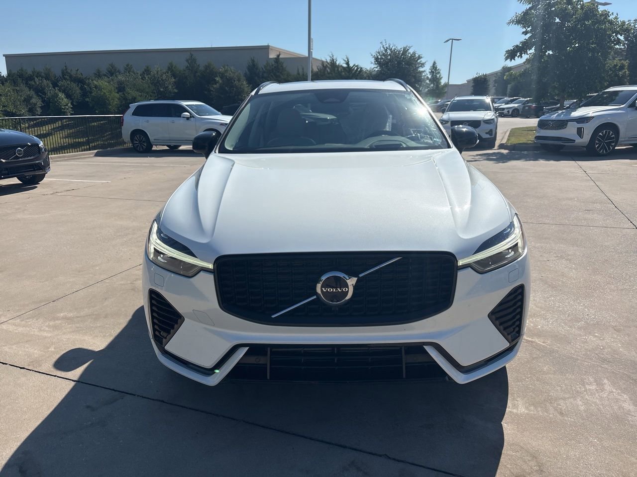 Used 2024 Volvo XC60 T8 Ultimate w/ Protection Package Premier AWD/4WD image 2