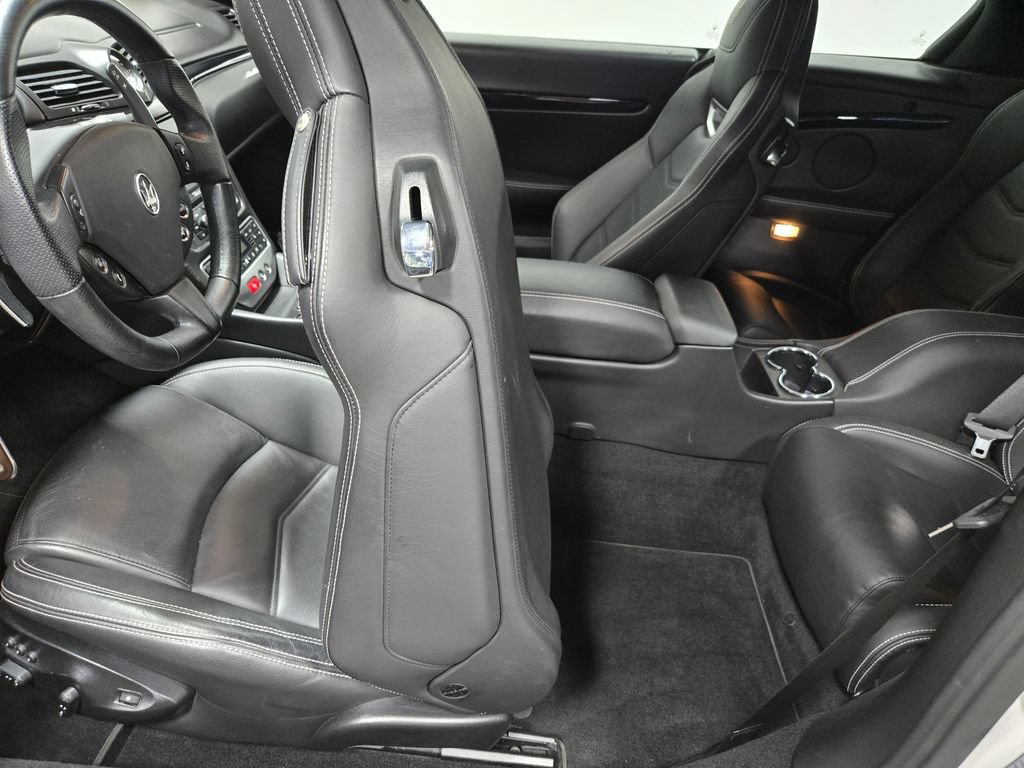 Used 2016 Maserati GranTurismo Sport RWD image 30