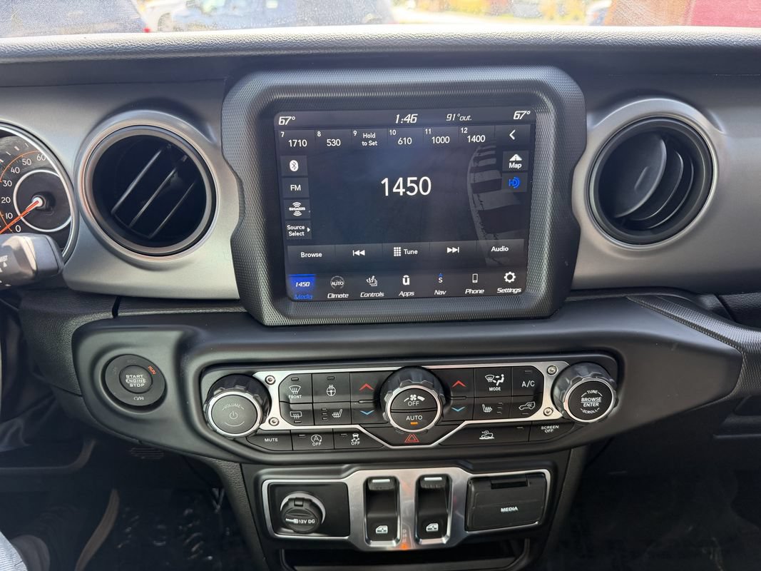 Used 2022 Jeep Wrangler Sport AWD/4WD image 12