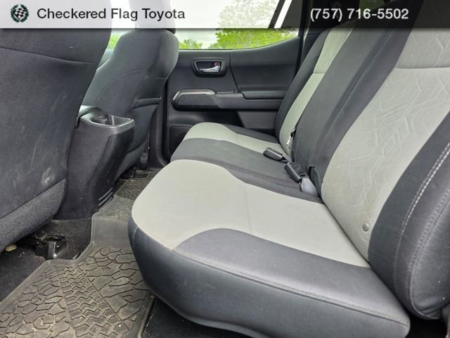 Used 2020 Toyota Tacoma TRD Off-Road AWD/4WD image 20