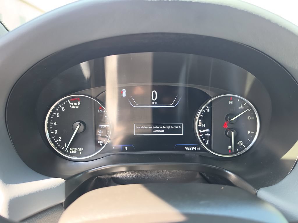 Used 2022 Buick Enclave Premium AWD/4WD image 18