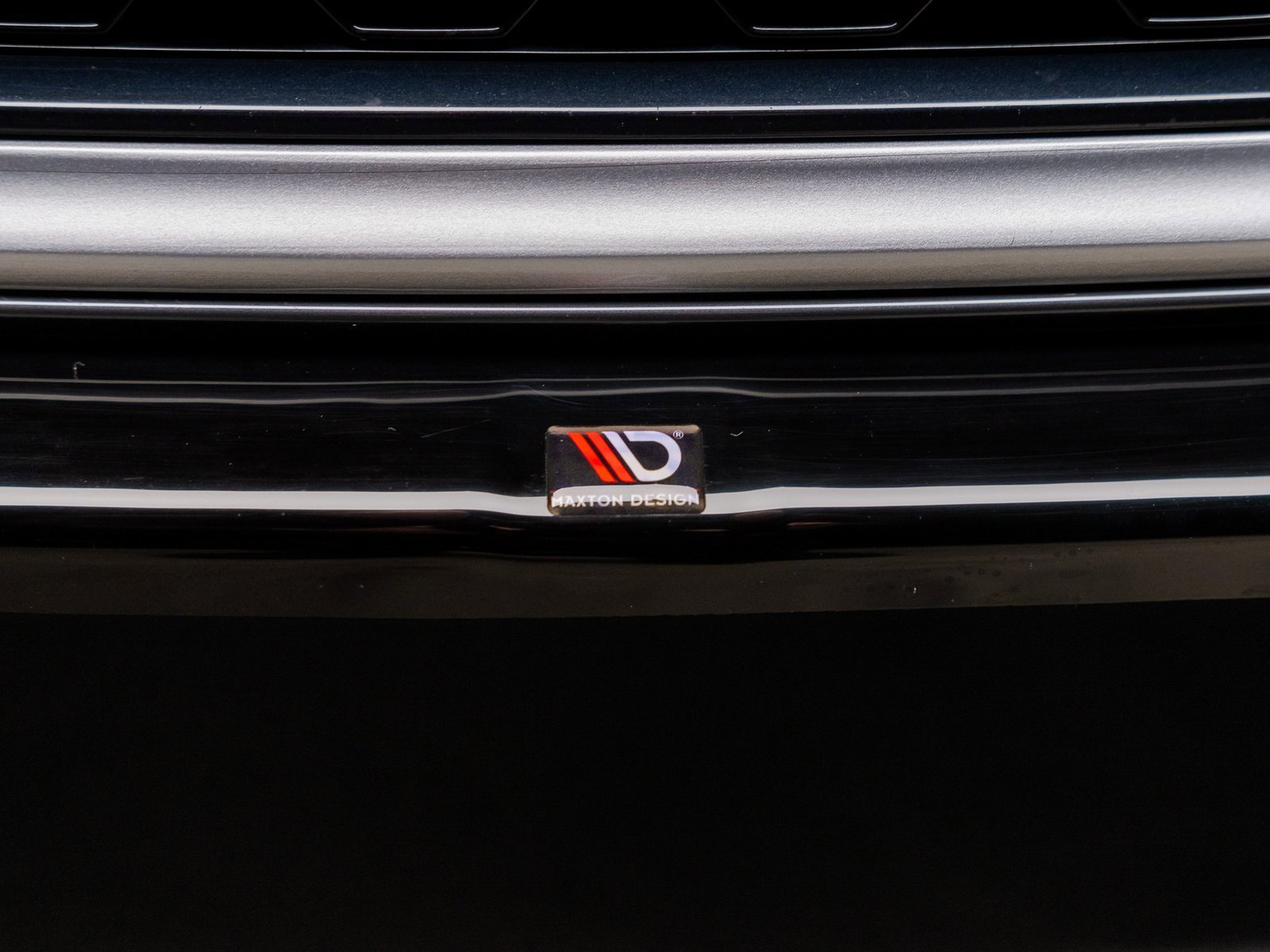 Used 2018 Audi R8 V10 w/ Premium Package image 24