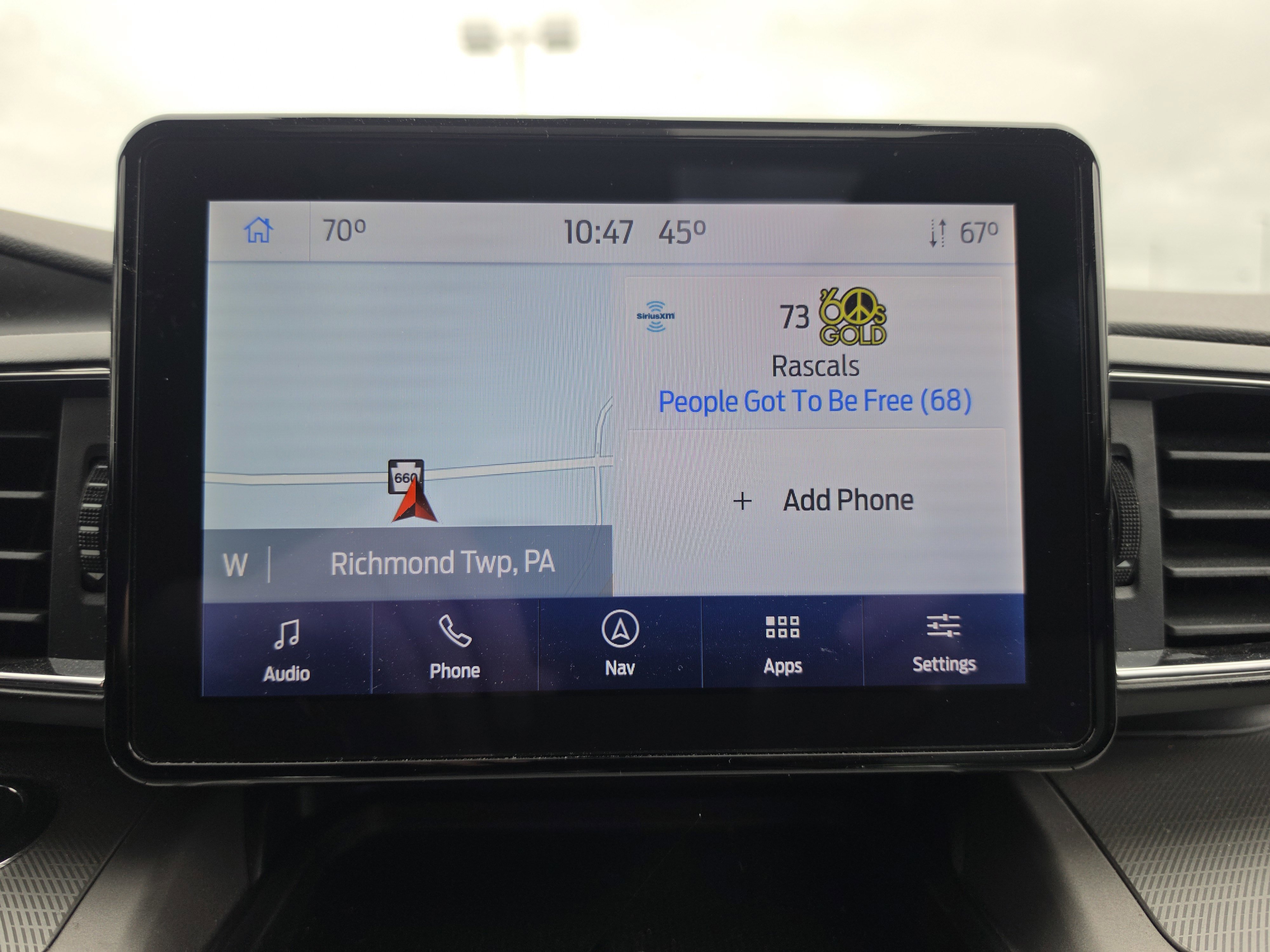 Used 2022 Ford Explorer XLT w/ Equipment Group 202A AWD/4WD image 26
