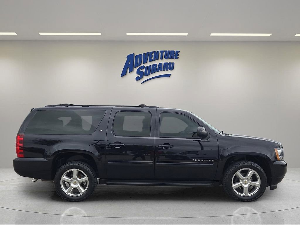 Used 2014 Chevrolet Suburban LT image 7