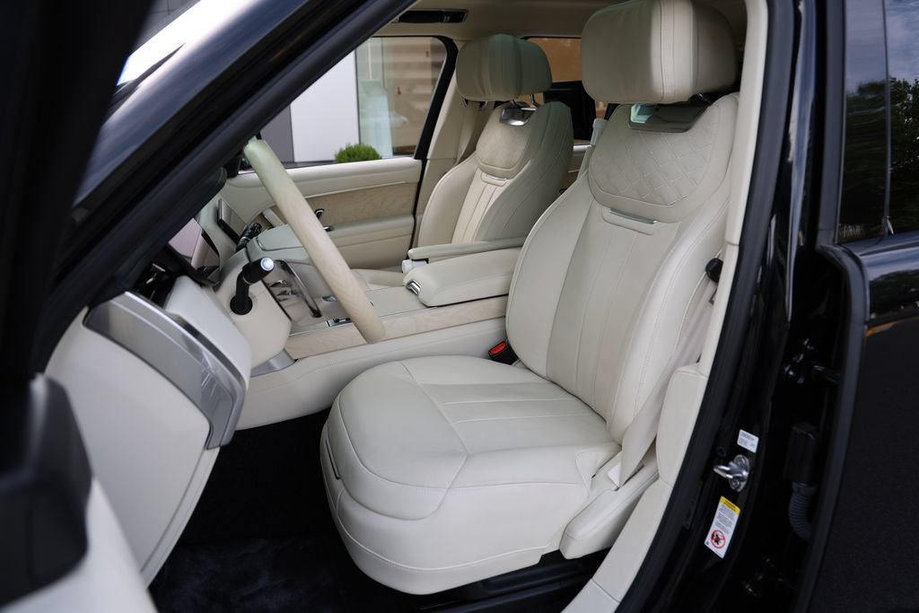 Used 2024 Land Rover Range Rover SV AWD/4WD image 19