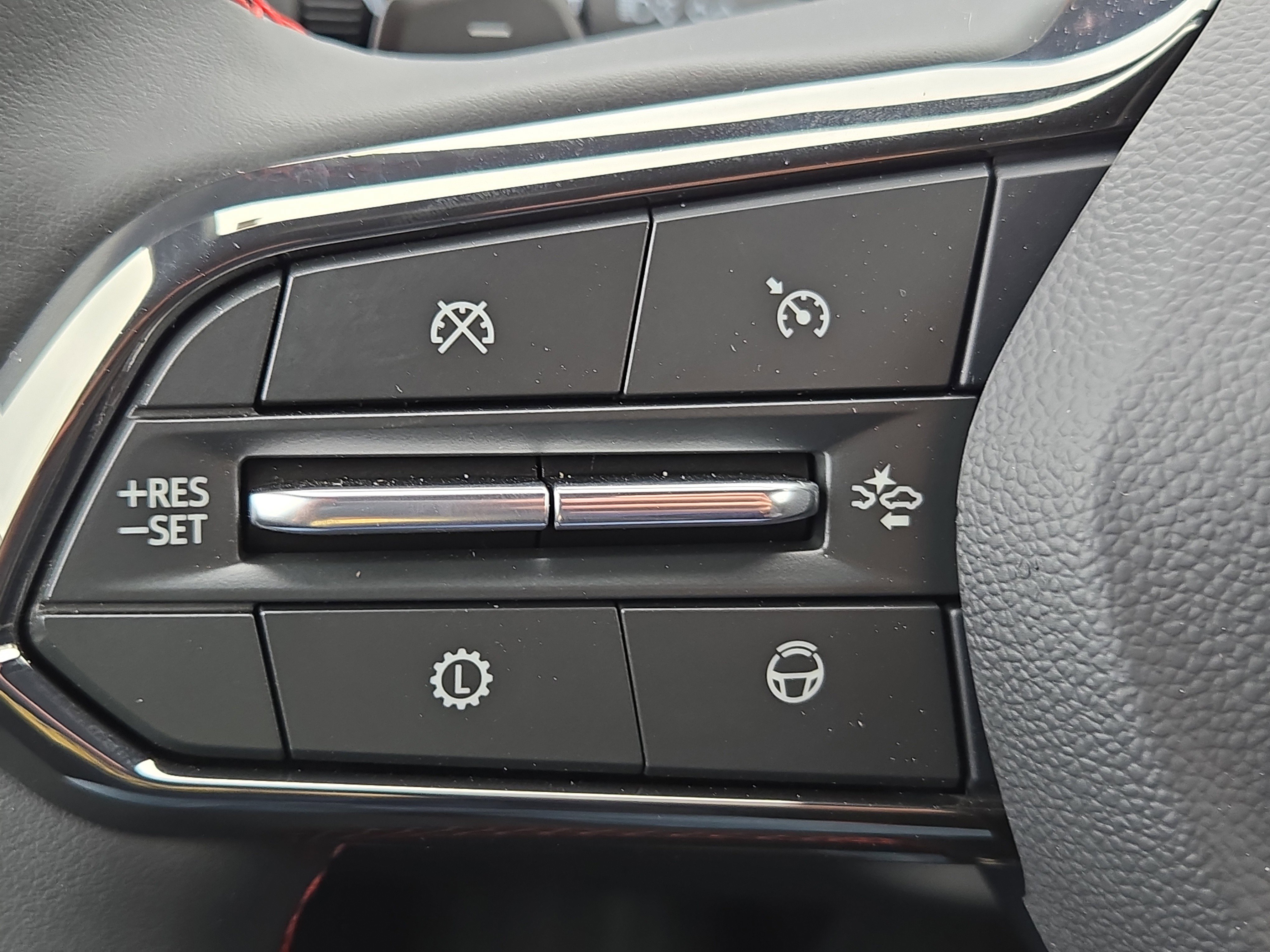 New 2026 Chevrolet Traverse RS w/ LPO, Floor Liner Package image 28