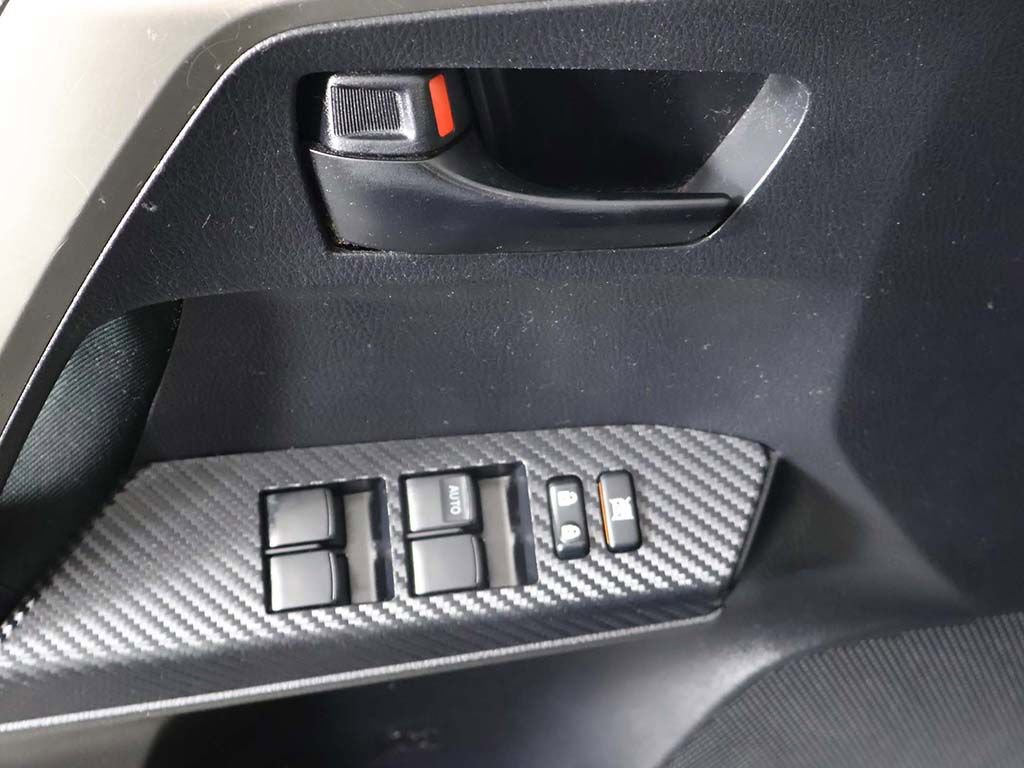 Used 2015 Toyota RAV4 LE AWD/4WD image 29