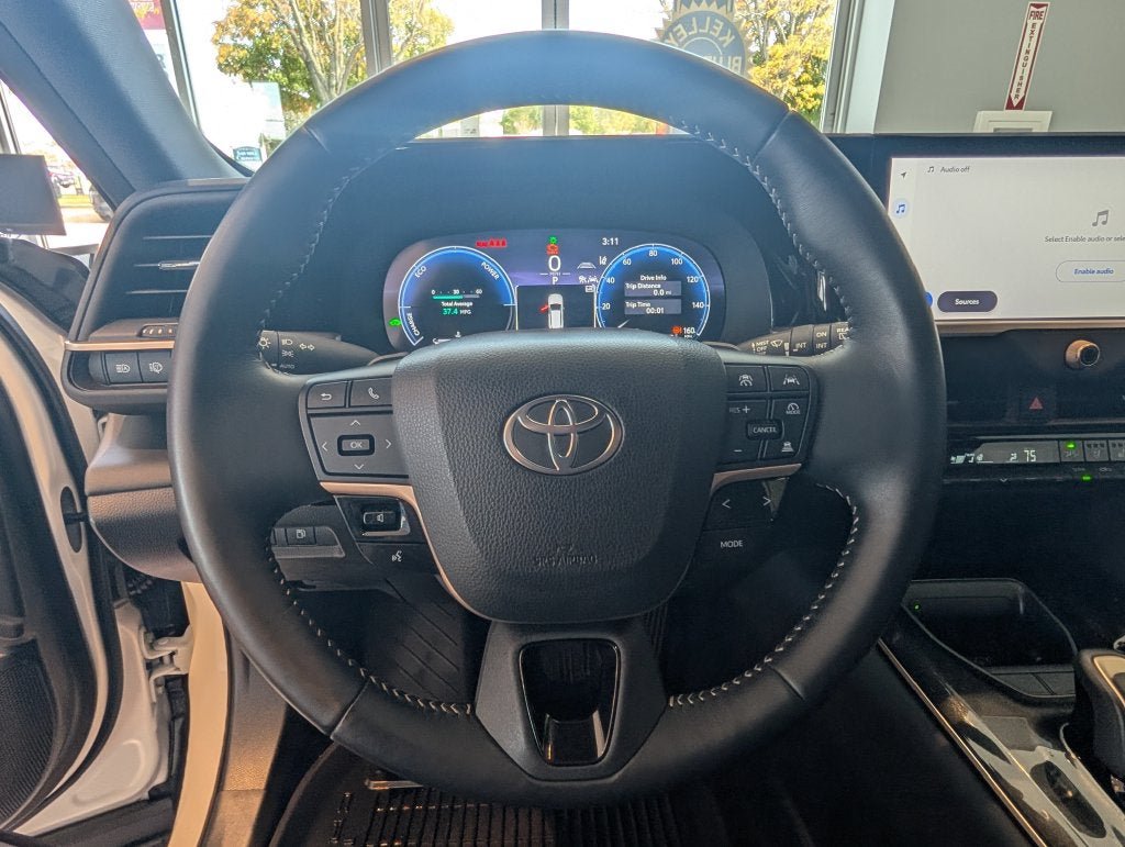 Certified 2025 Toyota Crown Signia AWD/4WD image 14