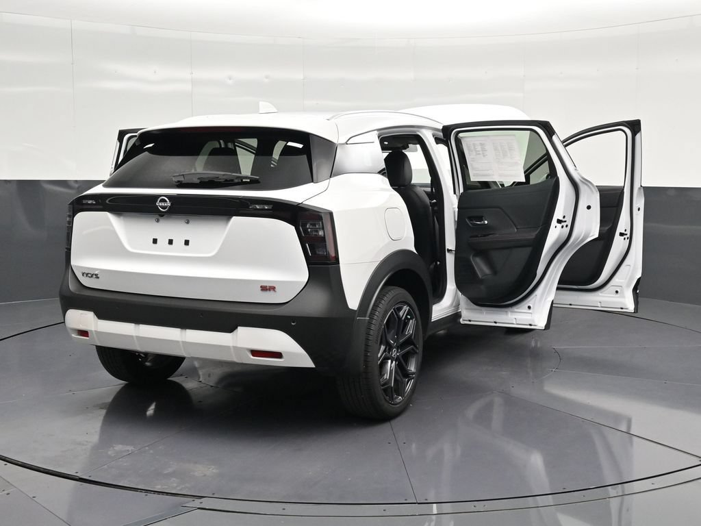 Used 2025 Nissan Kicks SR FWD image 40