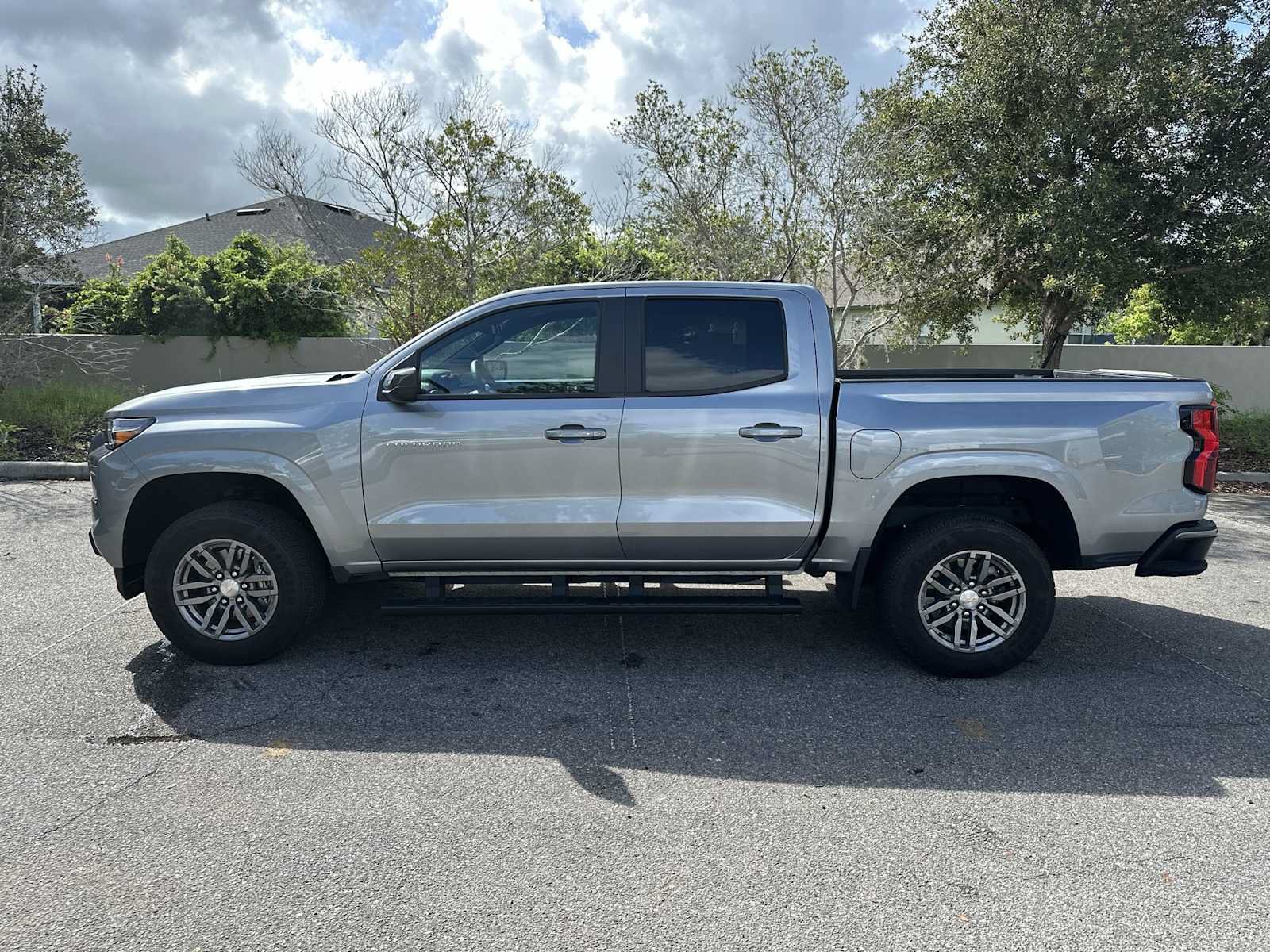 Certified 2023 Chevrolet Colorado LT w/ LT Convenience Package II RWD image 3