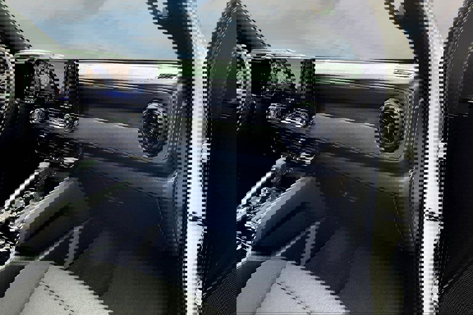 Used 2024 Chevrolet Colorado Trail Boss w/ Technology Package image 18