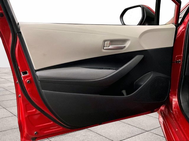 Used 2020 Toyota Corolla LE FWD image 22