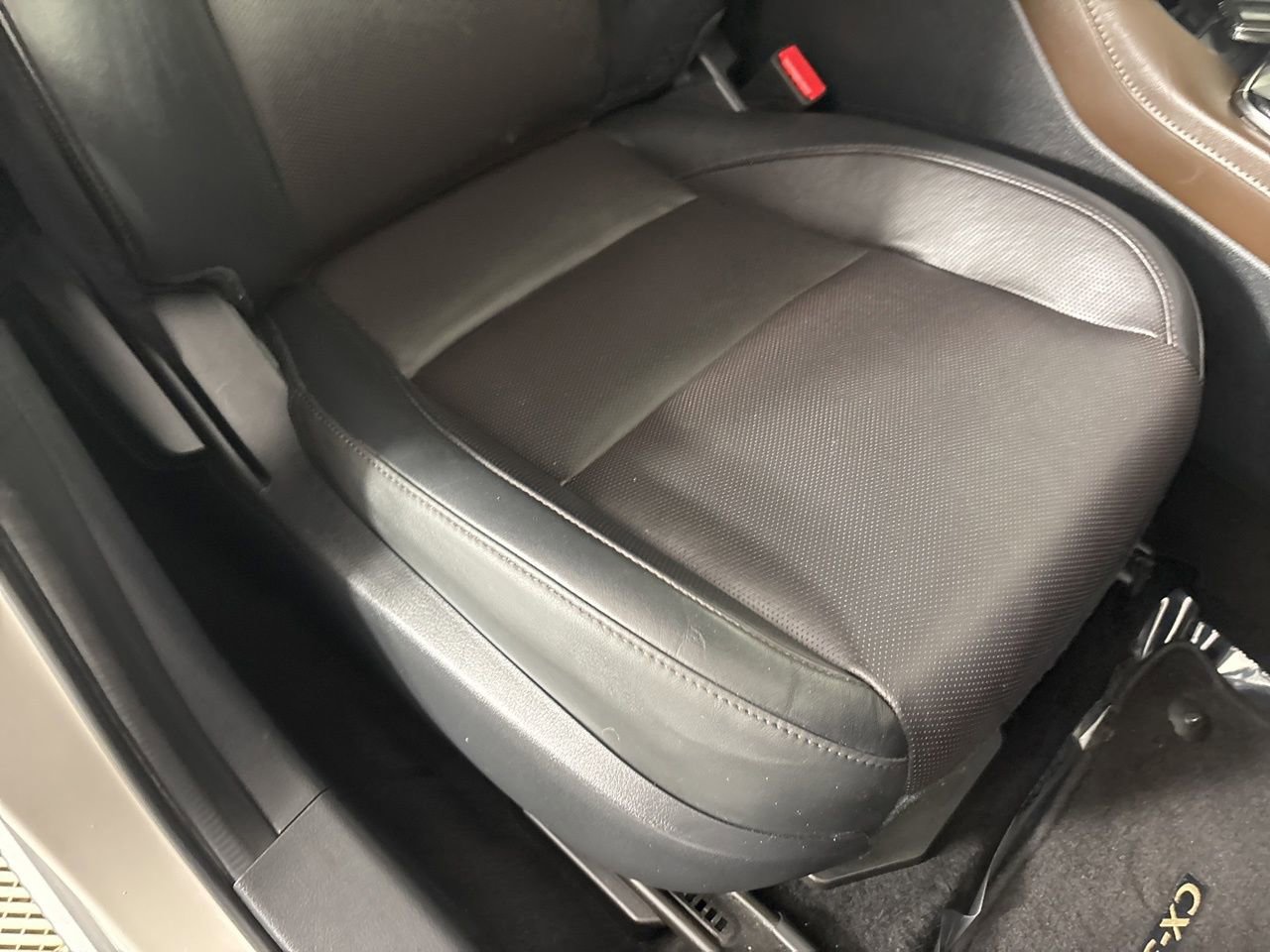 Used 2023 MAZDA CX-30 AWD 2.5 S w/ Premium Package image 31