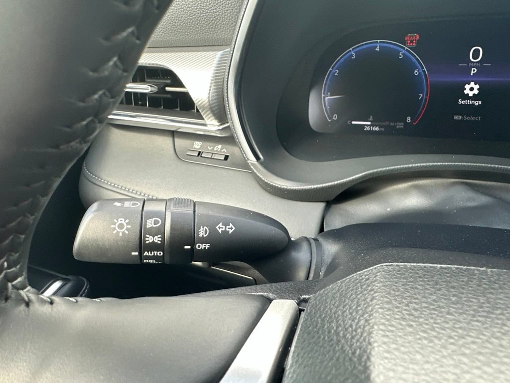 Used 2024 Toyota Highlander Platinum AWD/4WD image 43