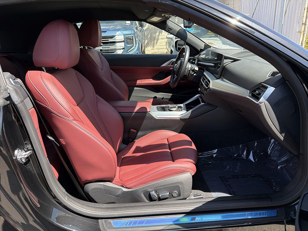 Used 2024 BMW M440i Convertible w/ Shadowloine Package RWD image 27
