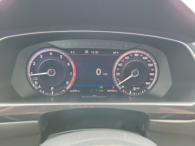 Used 2018 Volkswagen Tiguan SEL Premium FWD image 16