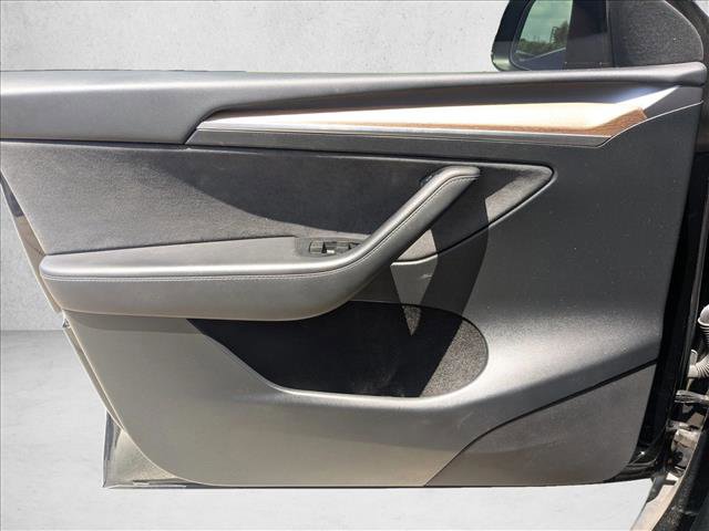Used 2023 Tesla Model Y Long Range AWD/4WD image 12
