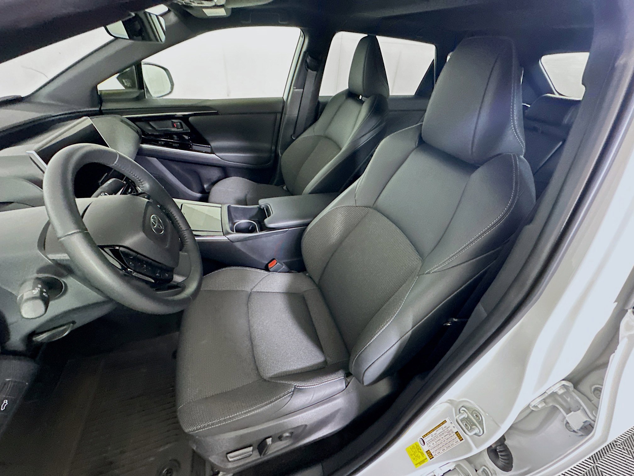Used 2025 Toyota bZ4X FWD w/ Weather Package image 13