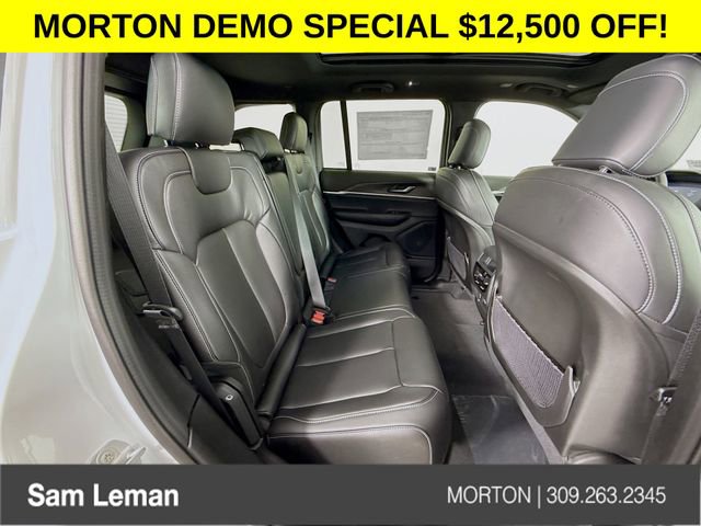 New 2025 Jeep Grand Cherokee Limited w/ Black Appearance Package image 28