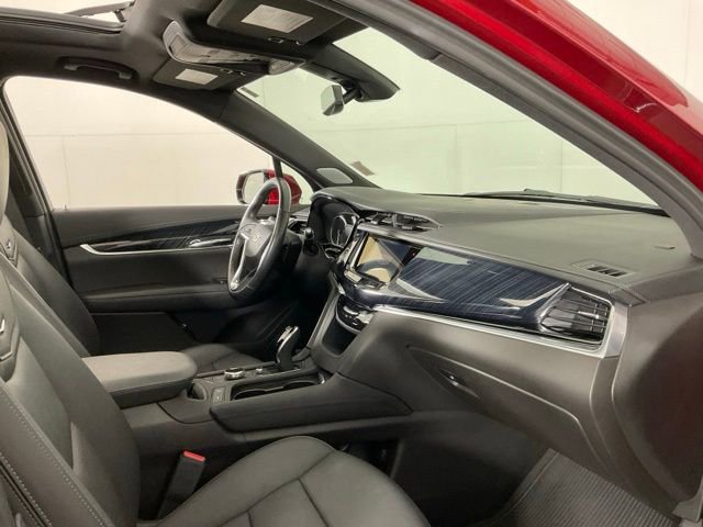 Used 2024 Cadillac XT6 Premium Luxury image 27