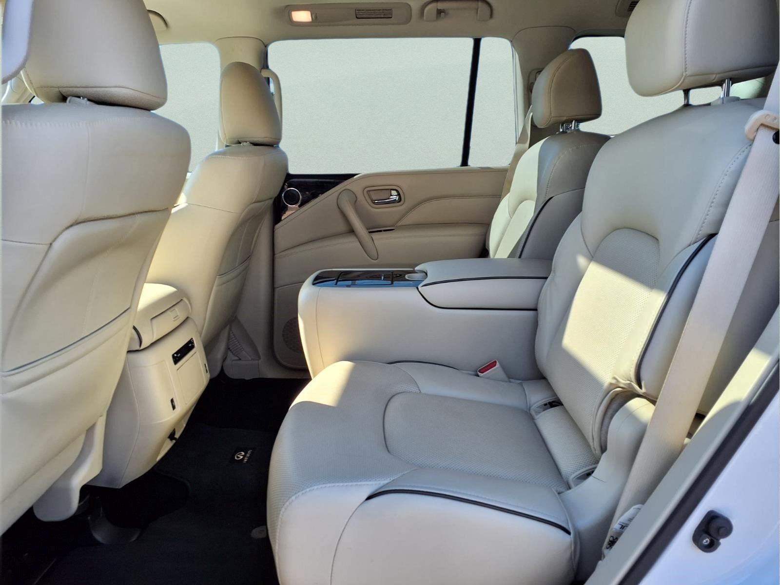 Used 2022 INFINITI QX80 Luxe w/ Cargo Package AWD/4WD image 11