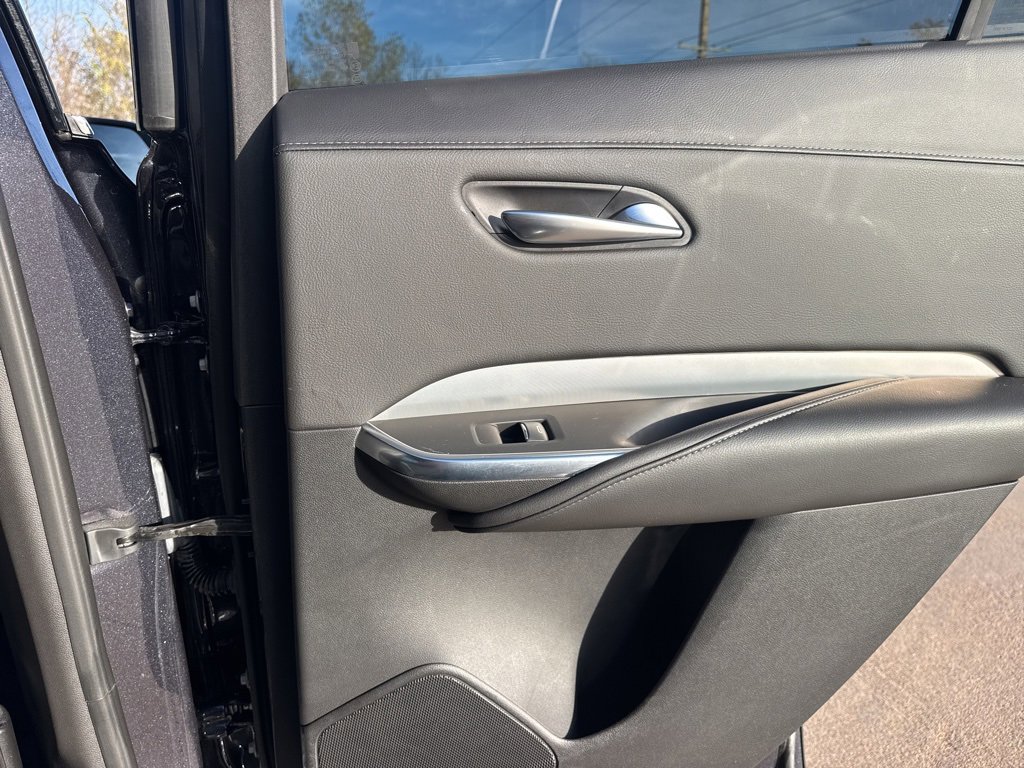 Used 2022 Cadillac XT4 Premium Luxury w/ Enhanced Visibility Package image 45