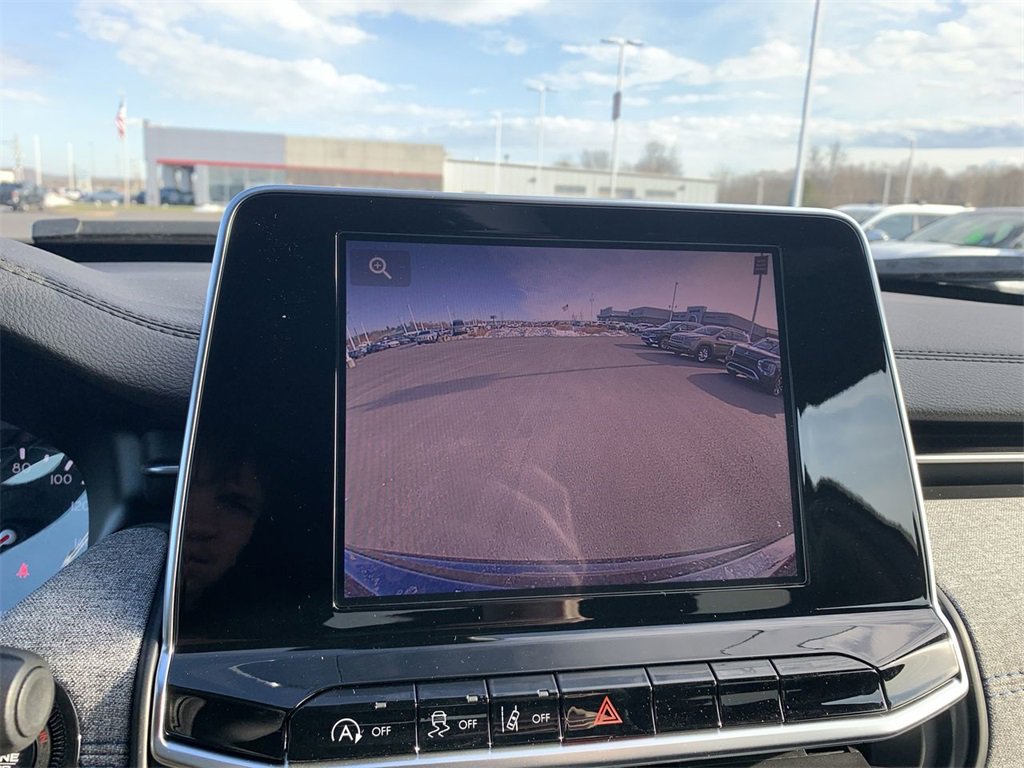 New 2026 Jeep Compass Latitude image 17