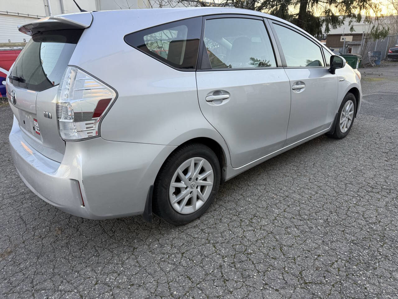 Used 2013 Toyota Prius V Two image 4