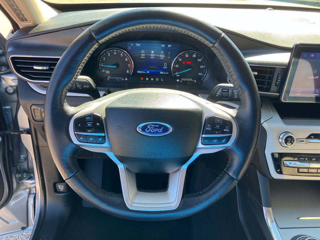 Used 2024 Ford Explorer XLT w/ Equipment Group 202A AWD/4WD image 12