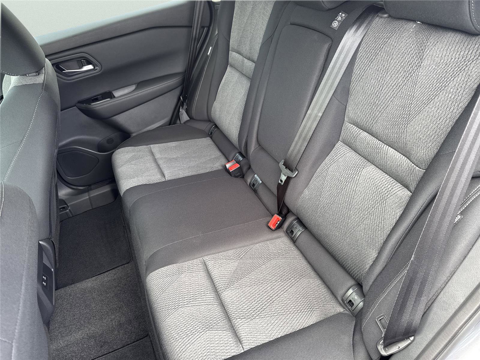 New 2026 Nissan Rogue SV FWD image 30