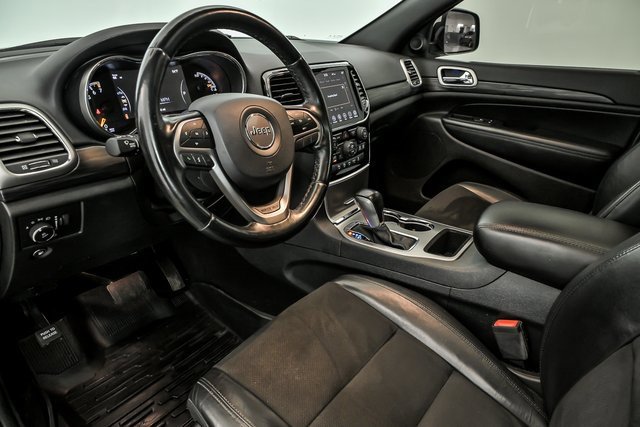 Used 2020 Jeep Grand Cherokee Altitude image 10