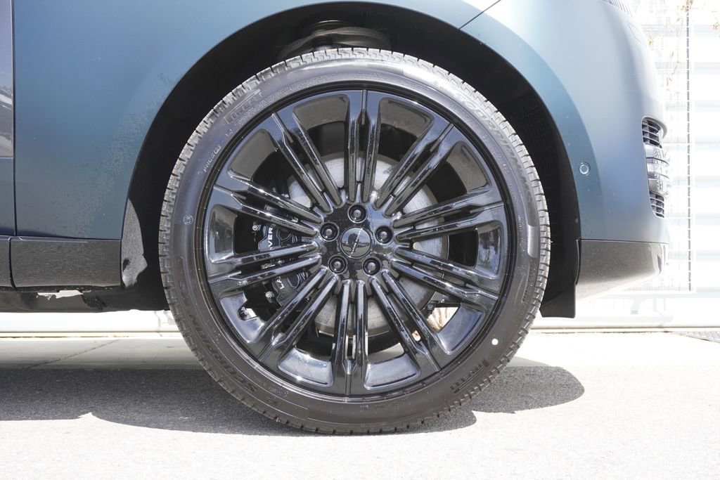 New 2026 Land Rover Range Rover SE AWD/4WD image 35