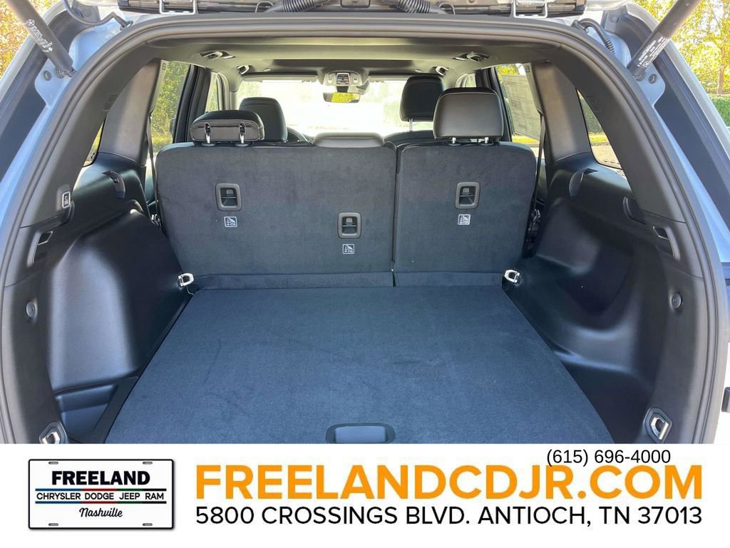 New 2025 Jeep Grand Cherokee 4WD image 19