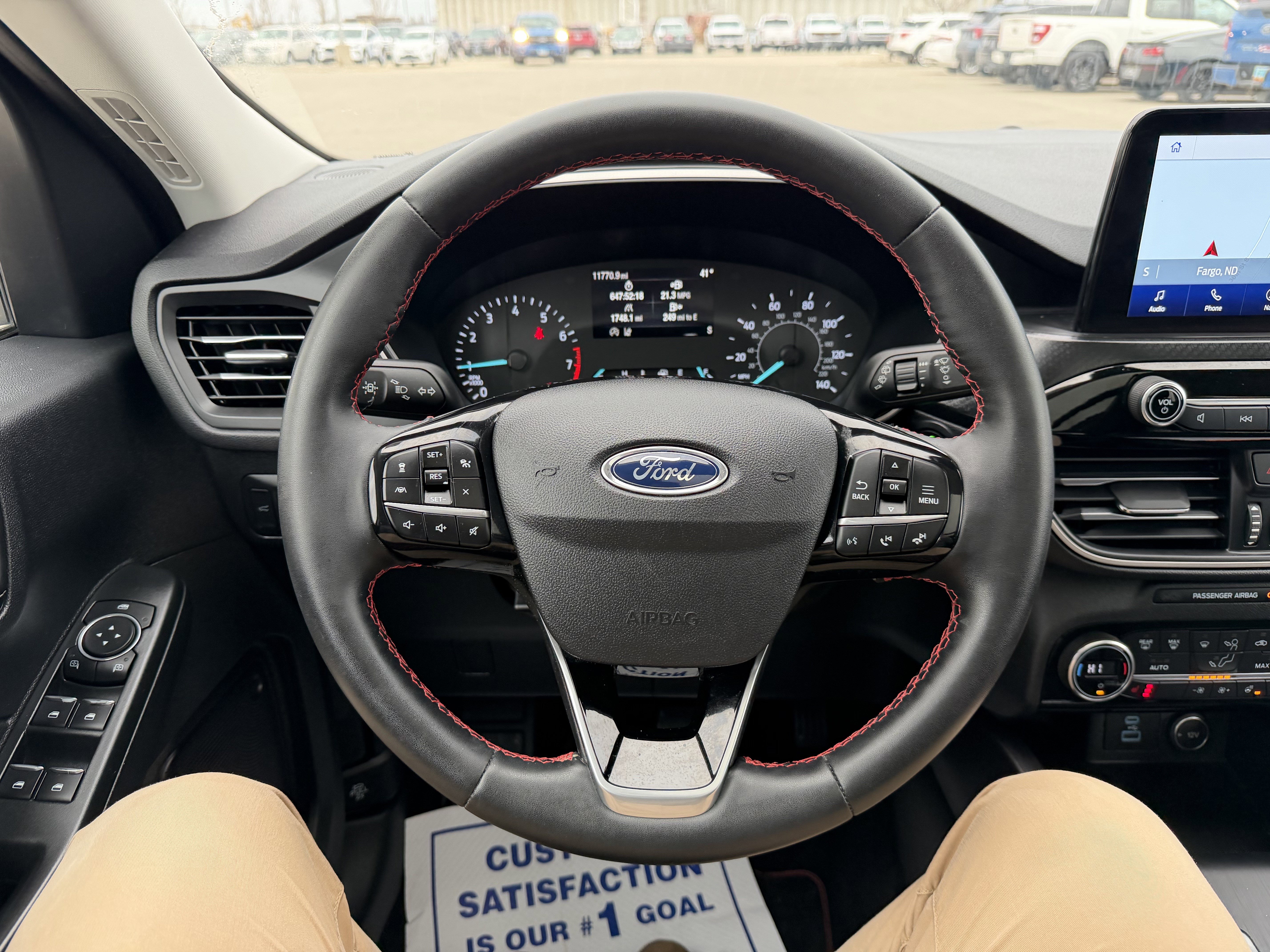 Certified 2021 Ford Escape SEL w/ SEL Stealth AWD Package image 9