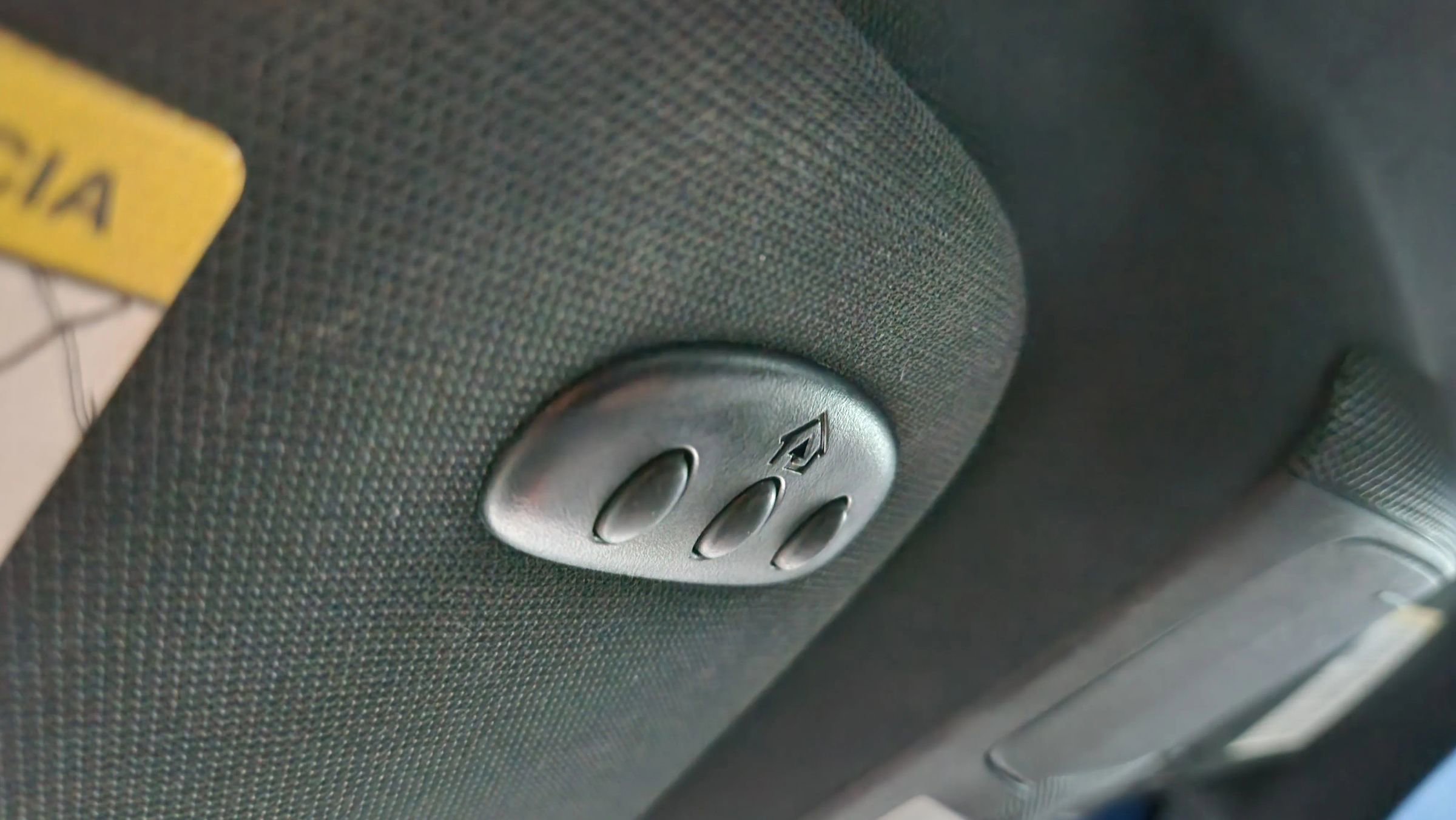 Used 2020 Lincoln MKZ image 40