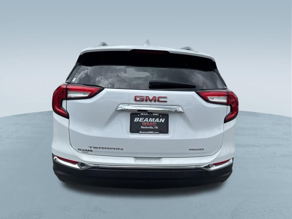 Used 2024 GMC Terrain SLT AWD/4WD image 7
