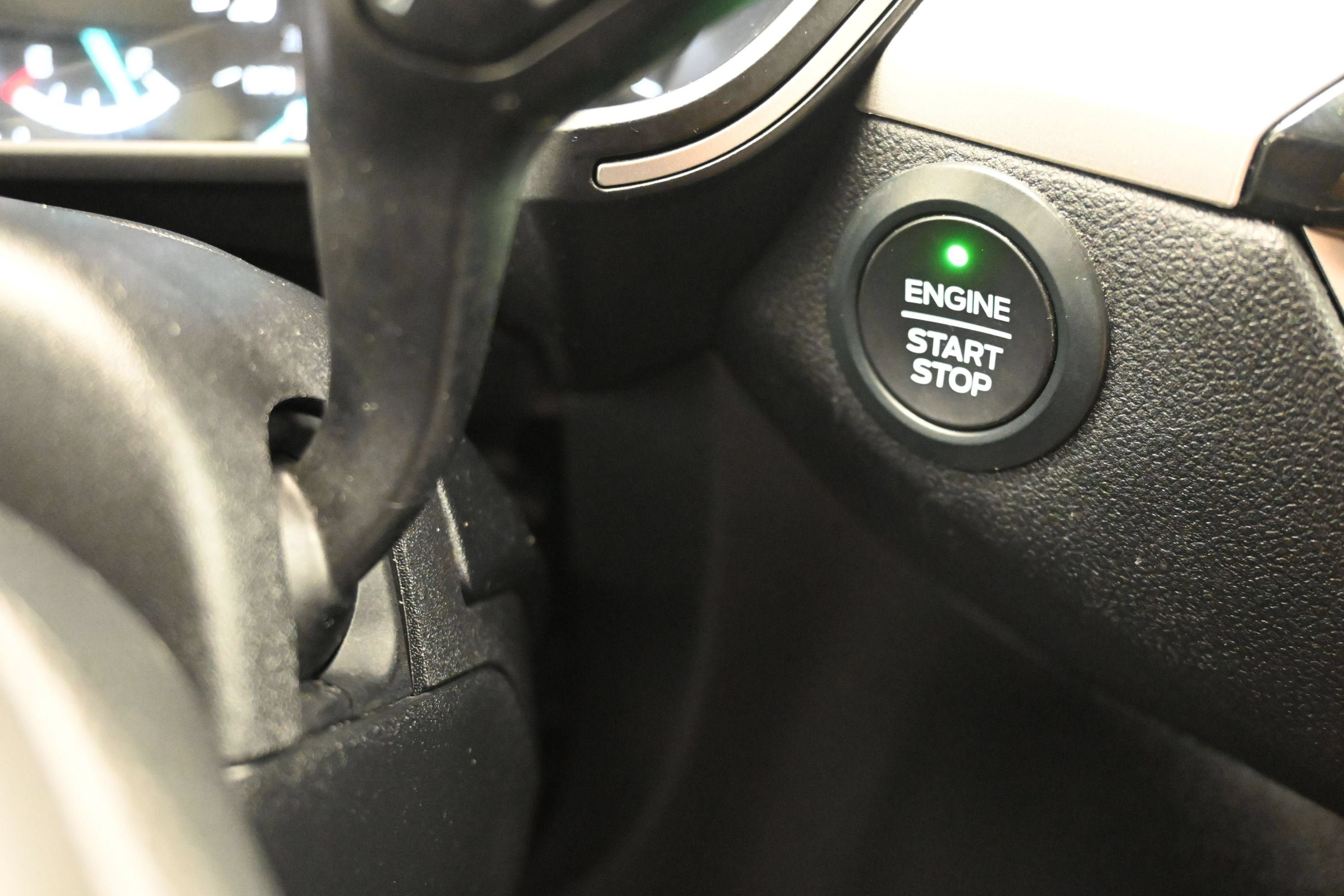 Used 2020 Ford Escape SE FWD image 19
