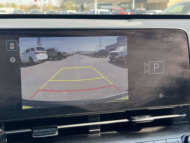 Used 2024 Hyundai Kona SE image 28