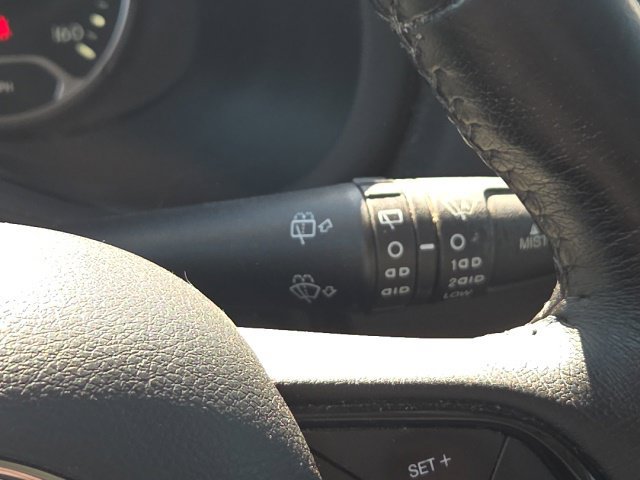 Used 2016 Jeep Renegade Latitude AWD/4WD image 37