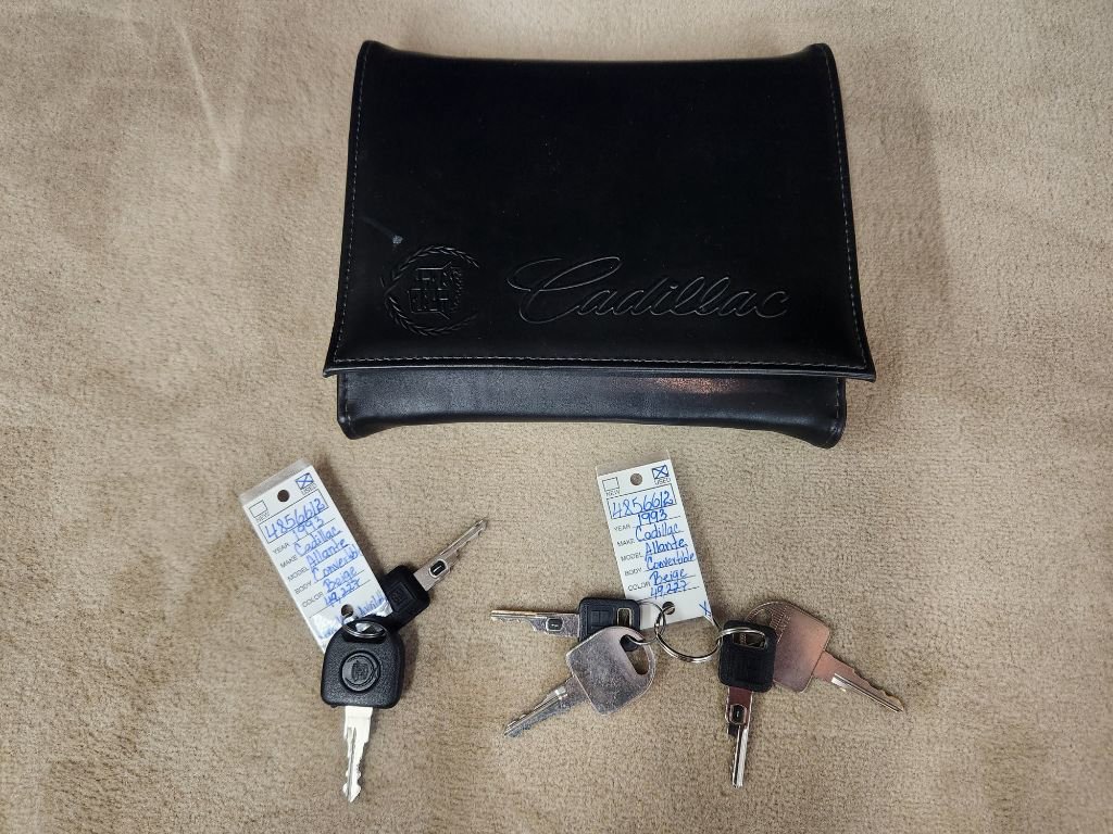 Used 1993 Cadillac Allante image 40