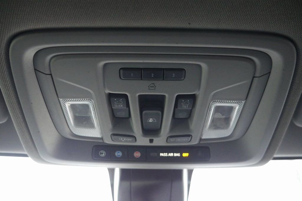 Used 2022 Chevrolet Silverado 3500 LTZ w/ LTZ Premium Package image 22