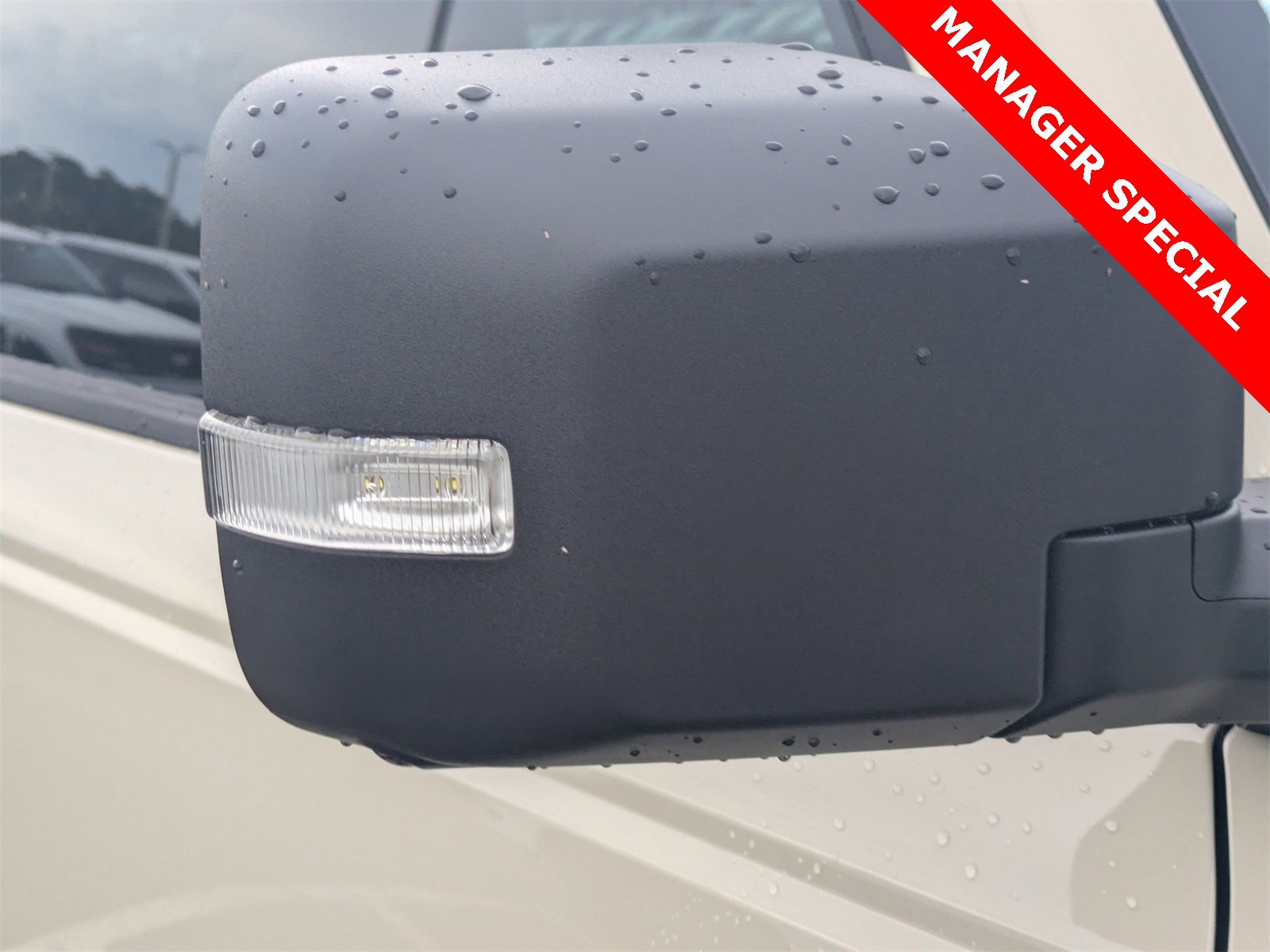 New 2025 Ford Bronco Badlands image 25