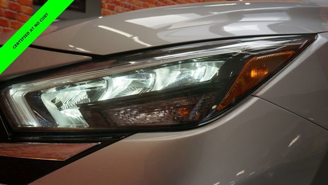 Certified 2025 Nissan Versa SV w/ Trunk Package image 63